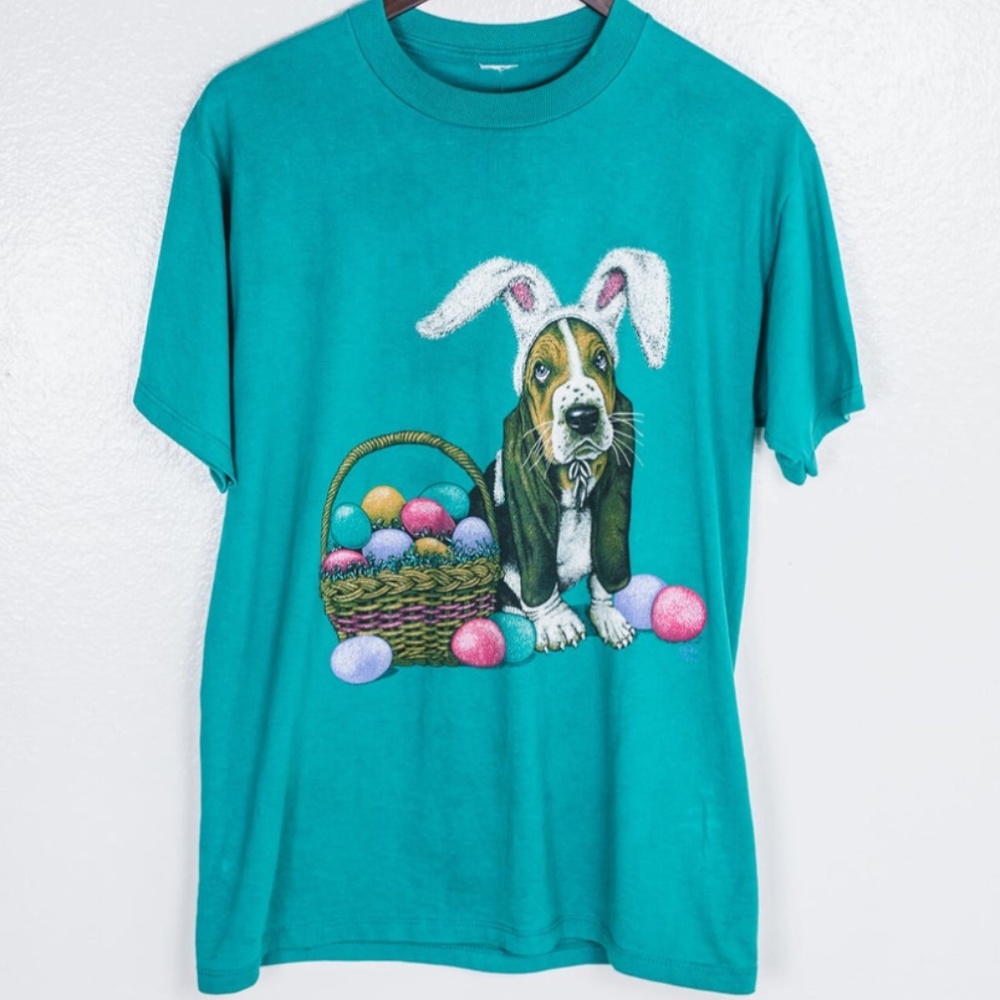 Vintage 90s easter t-shirt